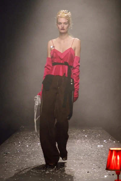 Look 1